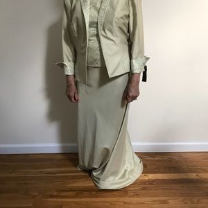 Light green Maxi dress 2 pieces size 10